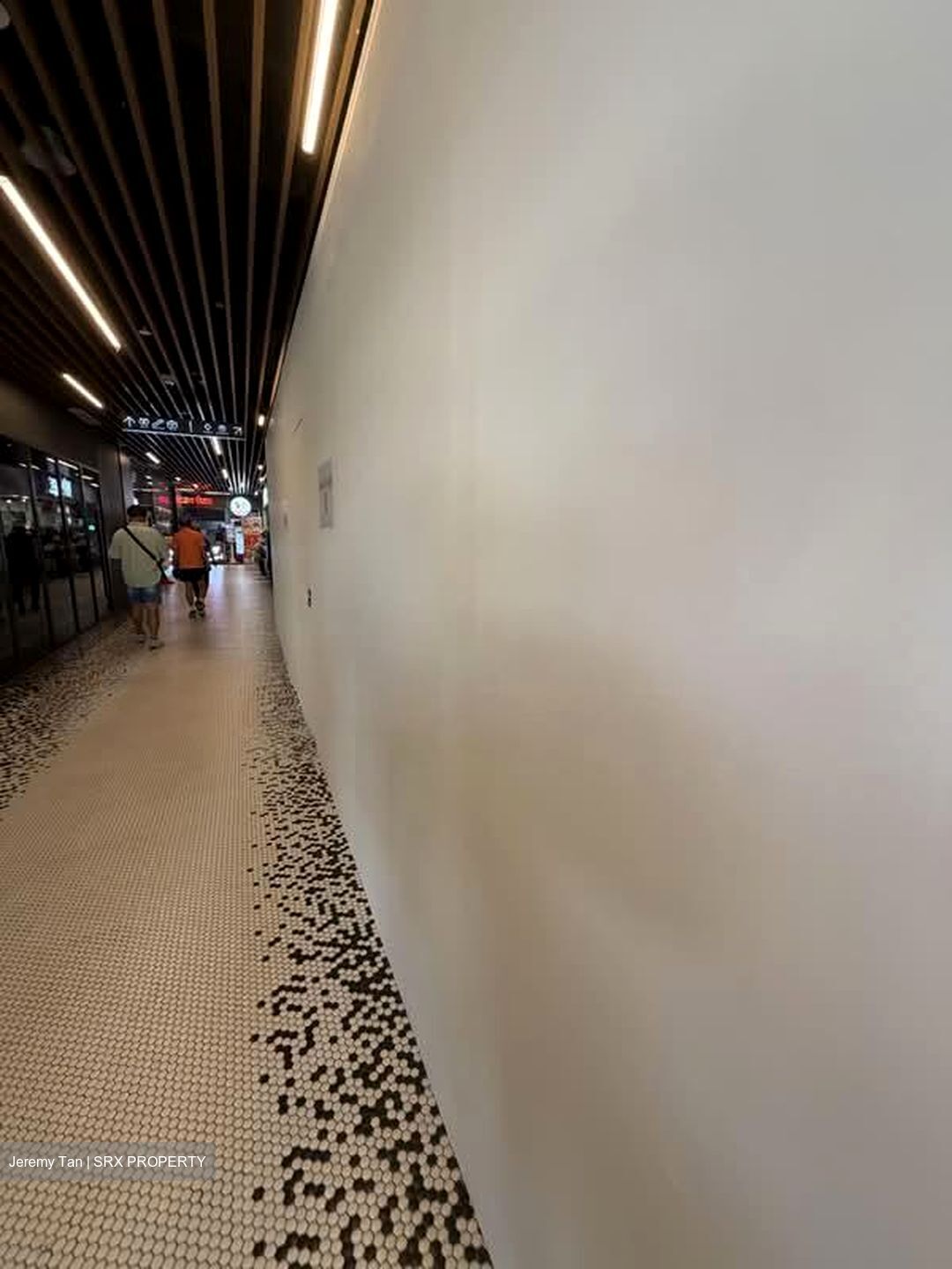 New Tech Park (D19), Retail #604591541